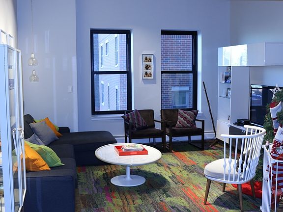 4th image of 2100 N Lincoln Park W #11-C
