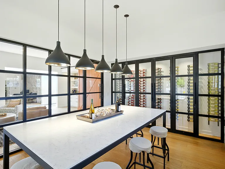 The Grove Luxury Apartments — Photo 24