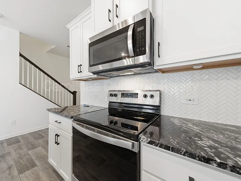 11936 Basking Dr — Photo 7