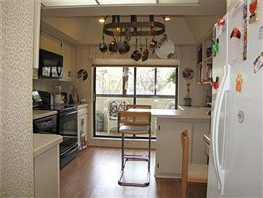 4th image of 25805 Fairmount Blvd APT 104