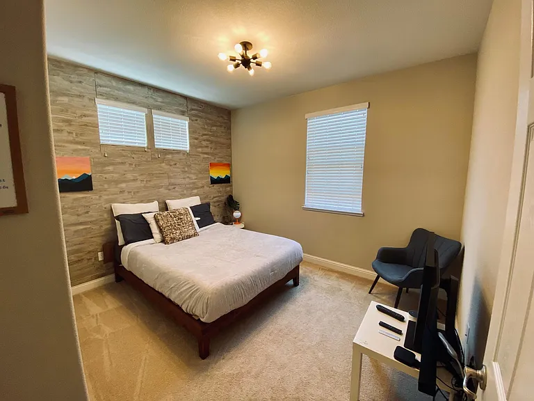 1542 McCandless Dr — Photo 15