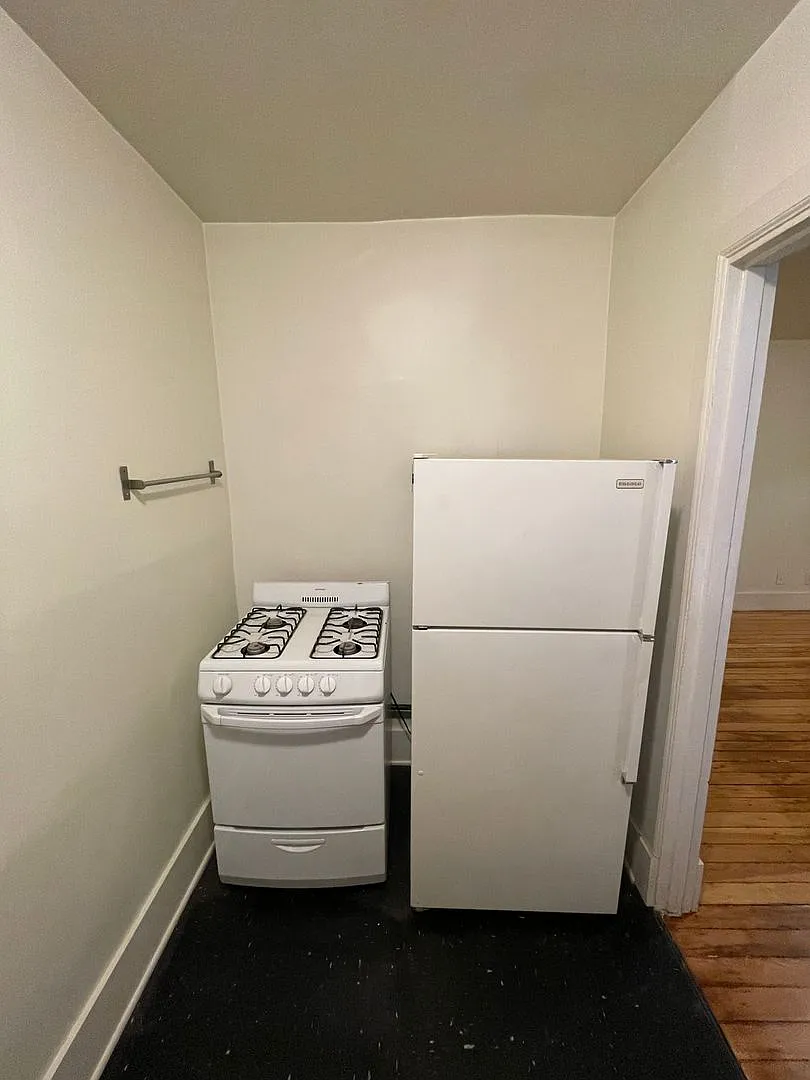 Chester Apartments — Photo 4