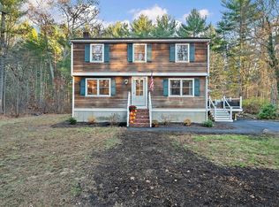 15 Cross St, Plympton, MA 02367