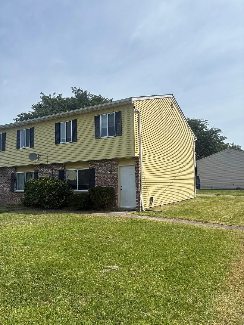 1545 Fillmore Ave — Photo 1