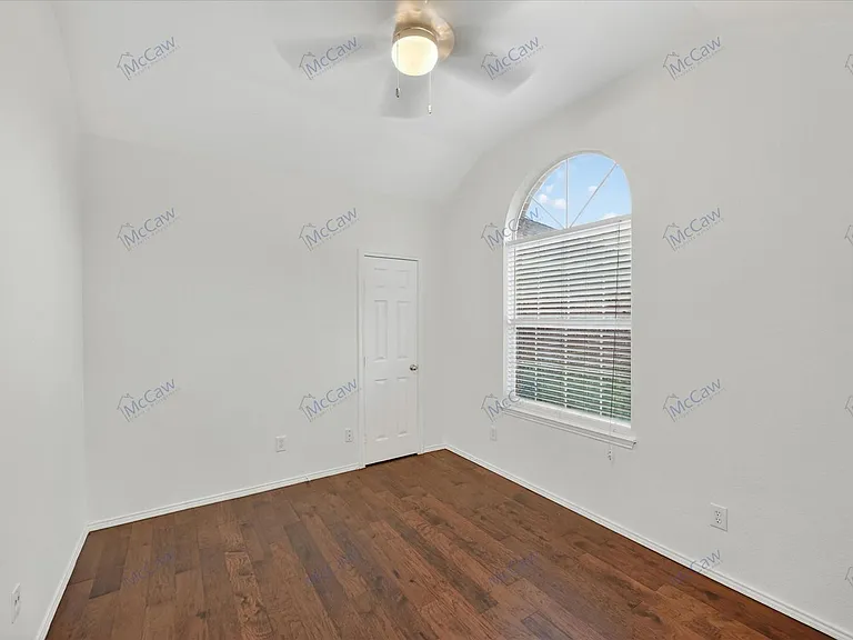 342 Leisure Ln — Photo 12