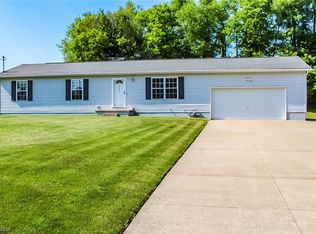 3203 Sanitarium Rd, Akron, OH 44312