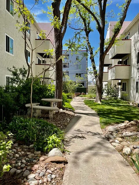 Sycamore Gardens Apartments — Photo 3