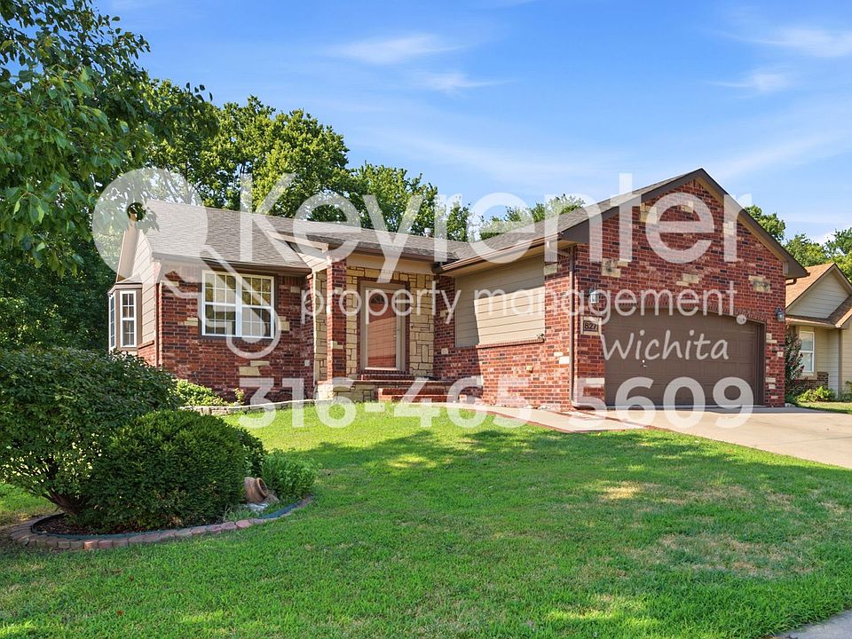 1st image of 827 S Sunset Cir