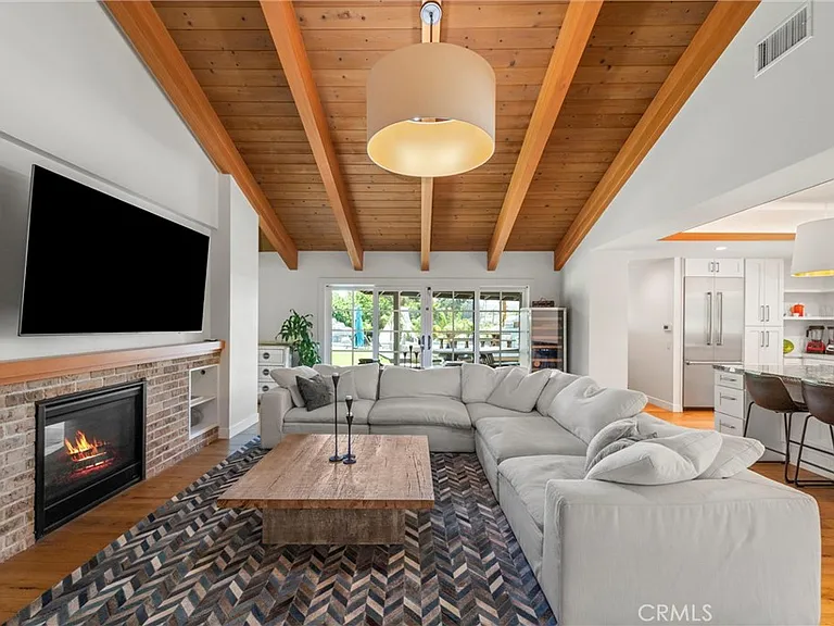 7337 La Soldadera — Photo 14