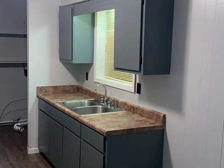 137 W Garrison Dr — Photo 4
