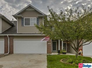1725 N 176th Plz, Omaha, NE 68118
