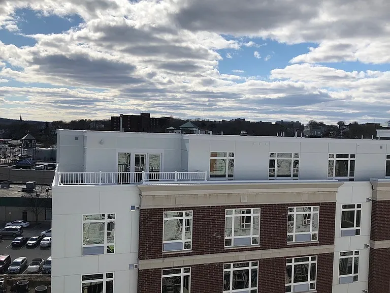 18 Cliveden St #604 — Photo 4