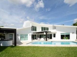 2416 Bayview Dr, Fort Lauderdale, FL 33305