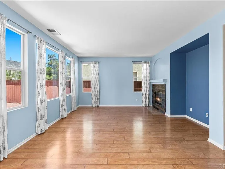 1560 Eden Ct — Photo 9