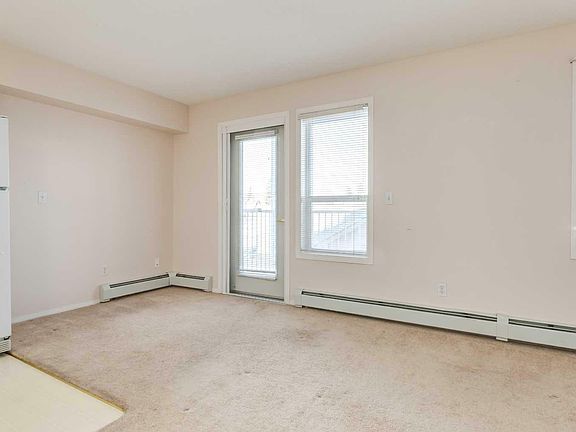 5th image of 3233 Pinecliff Grv NE Unit 3233