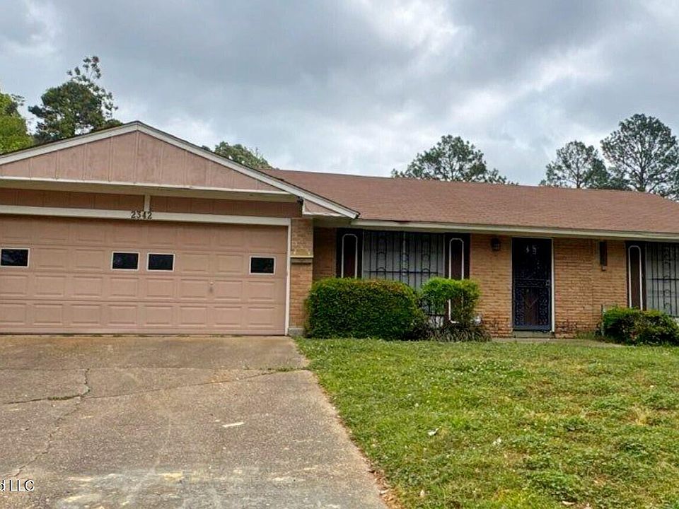 2nd image of 2342 Overbrook Dr