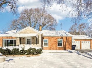203 South St, Juneau, WI 53039