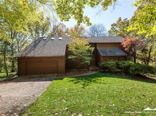 2809 E Hyland Park Rd, Fayetteville, AR 72701