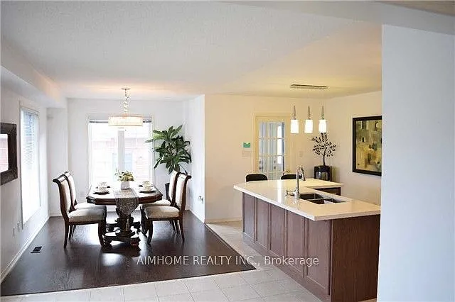 2 bed, $950 — Photo 3