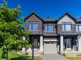 713 Teasel Way, Ottawa, ON K1T 0M1