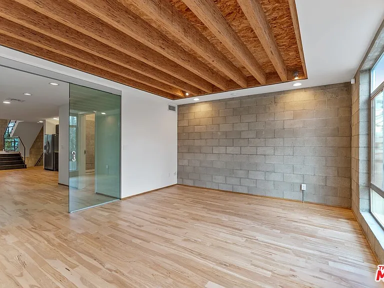 6615 Melrose Ave #3 — Photo 22