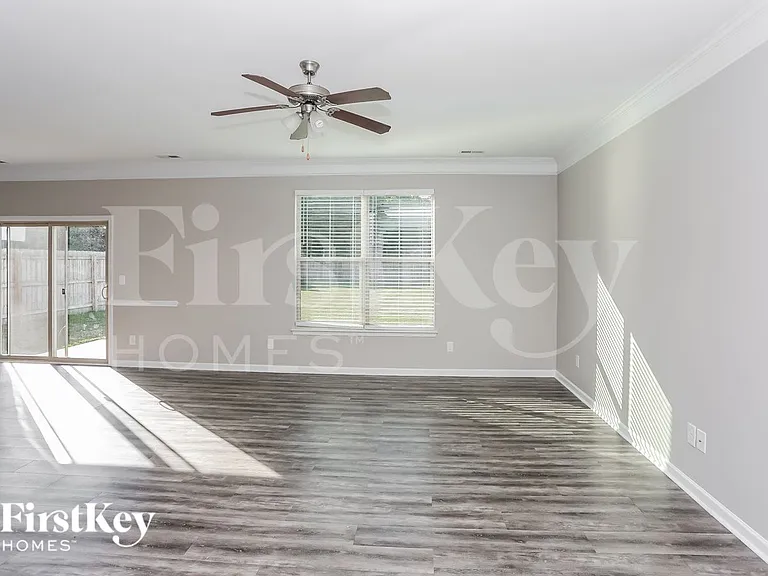 1013 Alder Ridge Ln — Photo 4