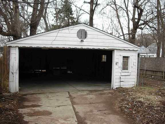 18640 Pembroke
