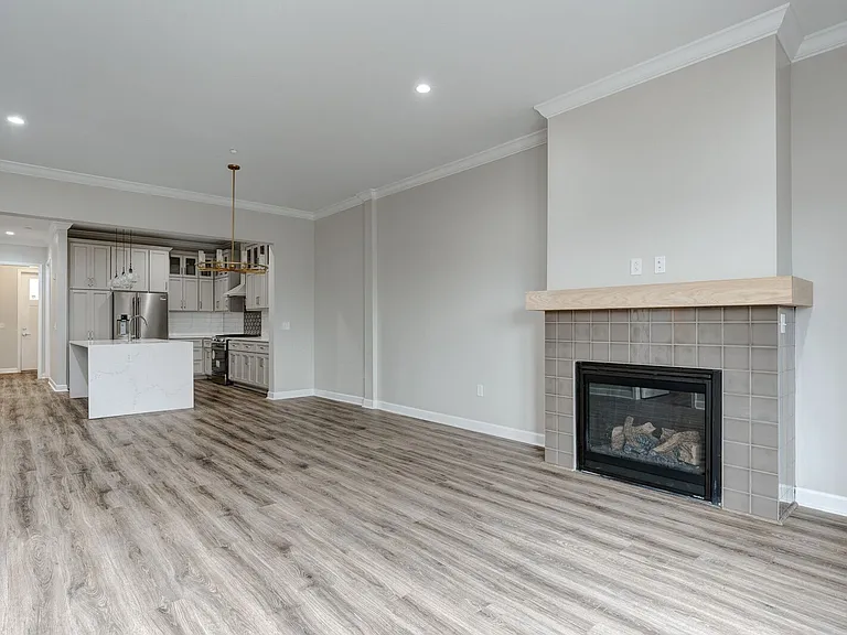 160 Morrow Ave #208 — Photo 6