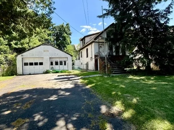 39 Kennebec St, Clifton City, NJ 07013
