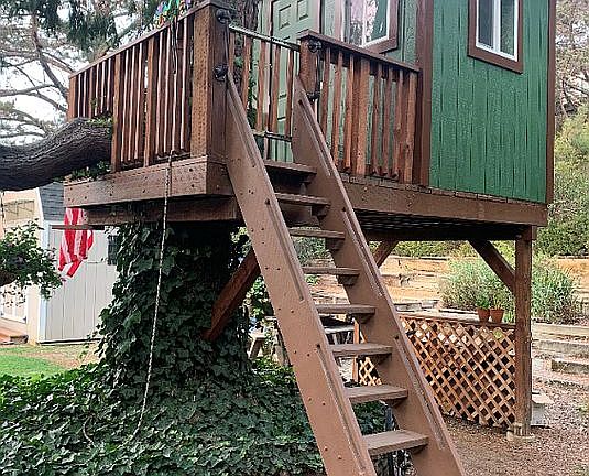 4th image of 239 Essex Way