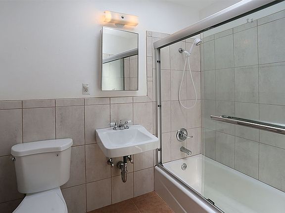 3rd image of 170 Wood St APT 7