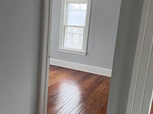 2-8 Archer St, Rochester, NY 14613