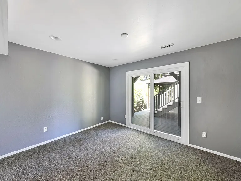 6127 Parkside Dr — Photo 11