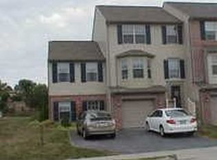 90 Sara Ln, Hanover, PA 17331