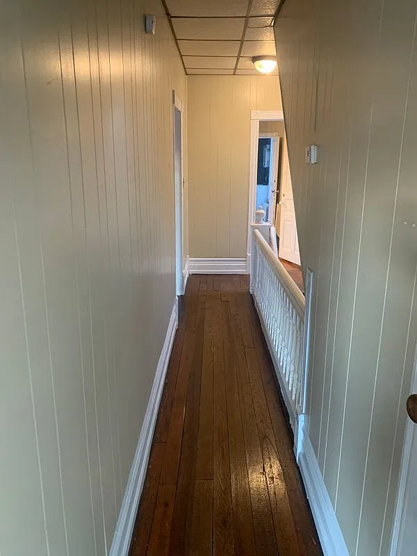 3 bed, 1.0 bath, 900 sqft, $1,700 — Photo 2