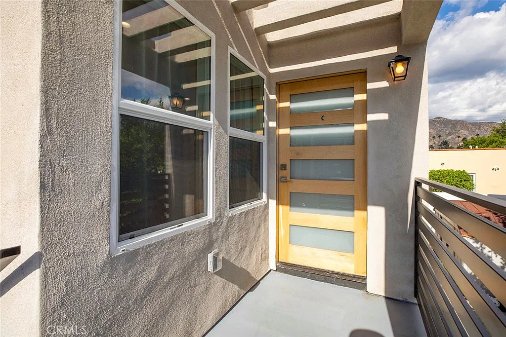 2 bed, 878 sqft, $2,895 — Photo 4