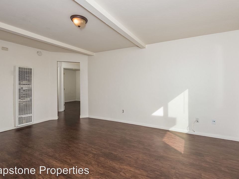 1st image of 411 Aurora St
