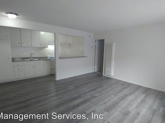 3rd image of 5057 Klump Ave APT 04