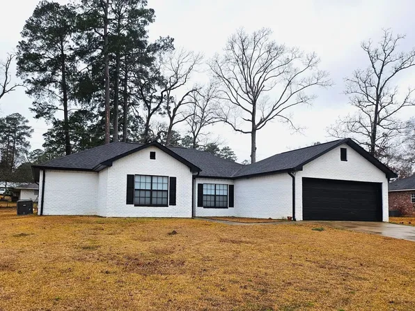 1908 Circles End, Leesville, LA 71446