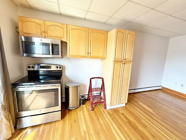 14 Cottage St #3 — Photo 5