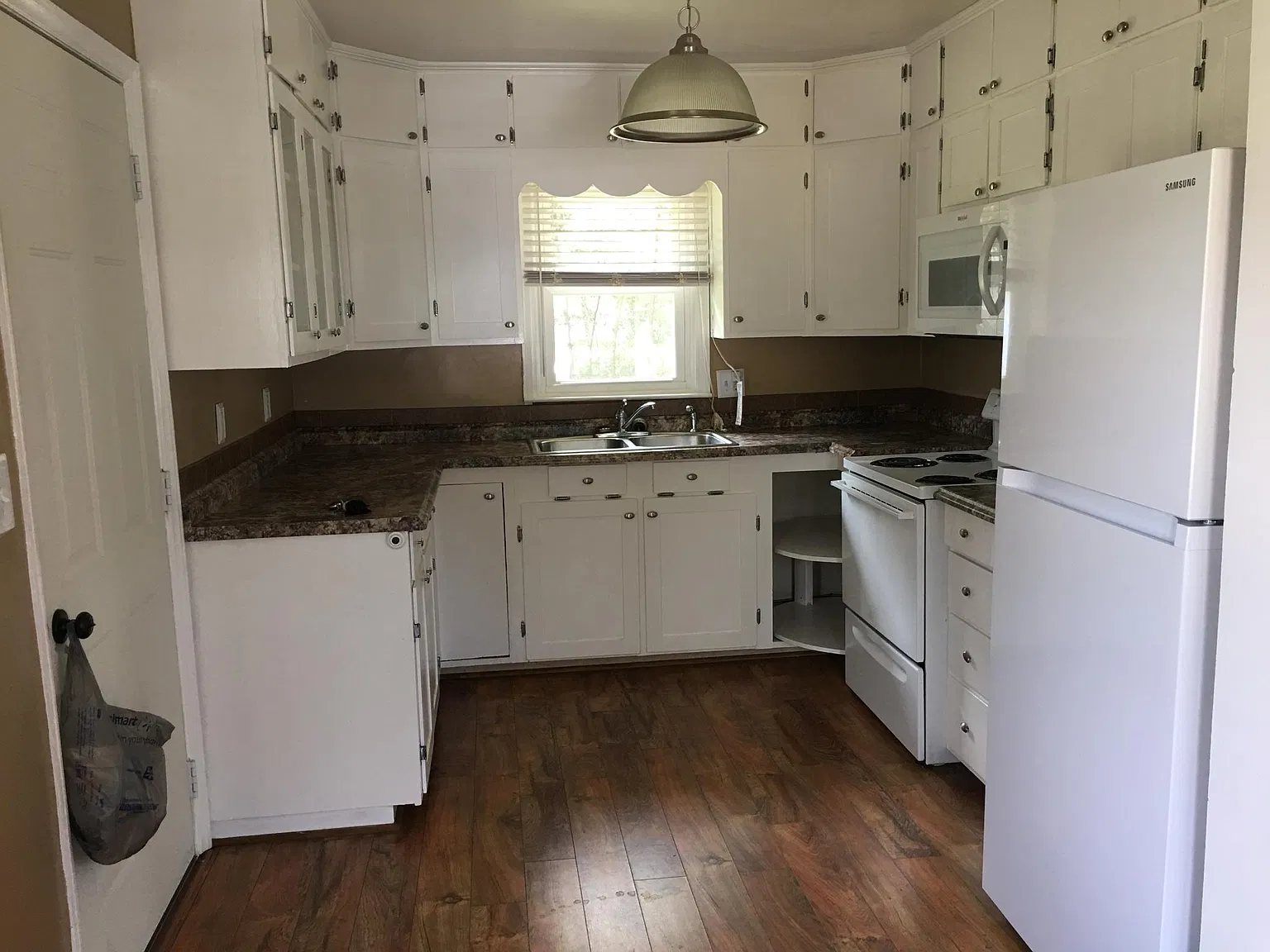 1013 E Carolina Ave — Photo 4