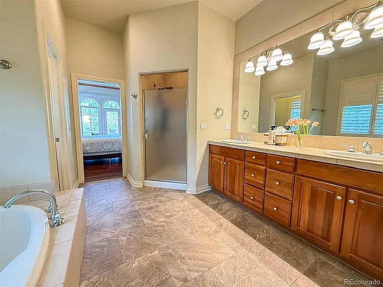 13901 E Saratoga Pl — Photo 7