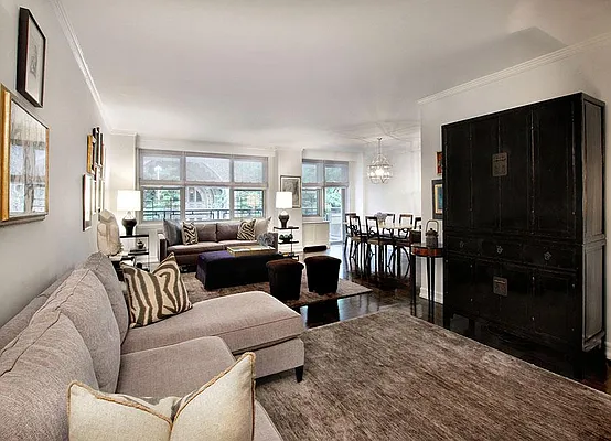 Sold by Warburg | media 1