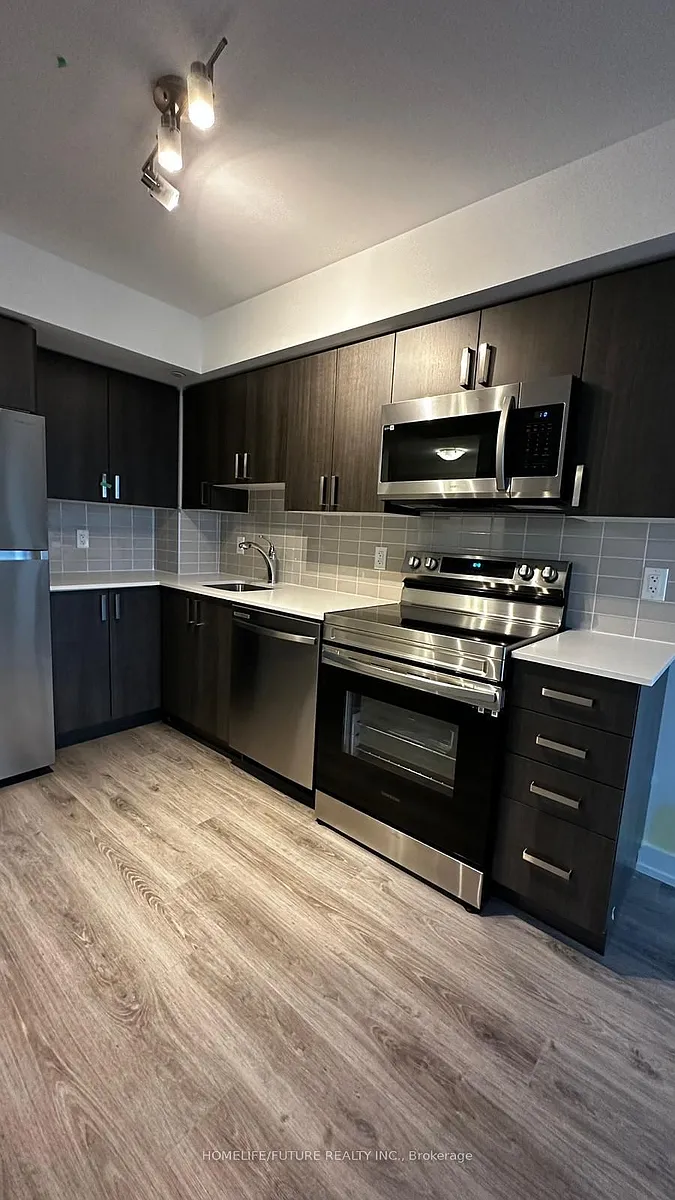 Building Photo - 1480 Bayly St #1209