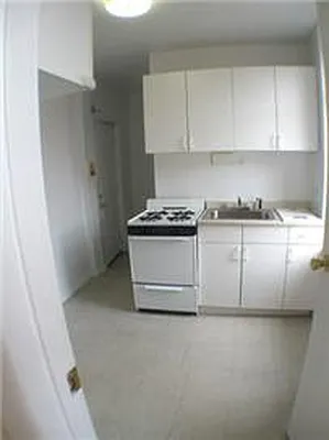 Rented by (Legacy) NY Quality Living Uptown | media 7