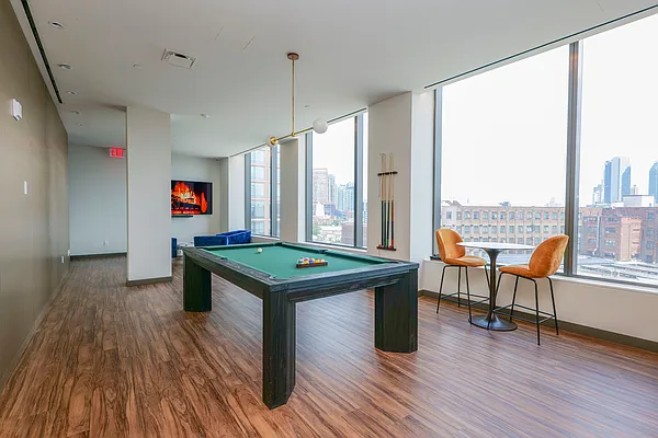 Rented by Arwell Realty | media 14