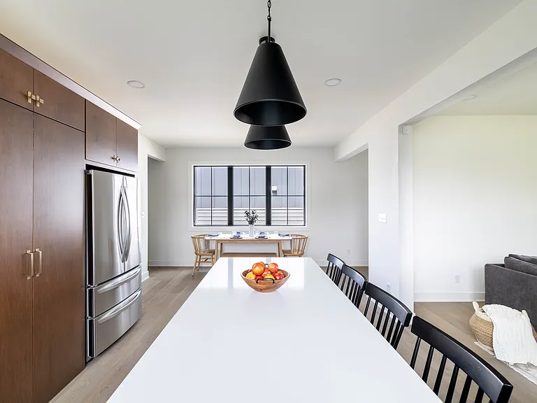 2020 Columbia Ave — Photo 7