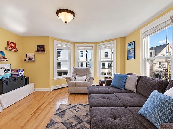 4th image of 80 Vesper Street #2