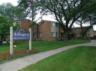 1613 W 13 Mile Rd, Royal Oak, MI 48073