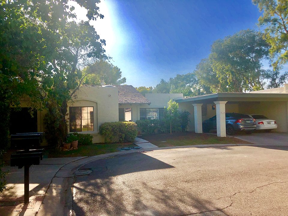 1st image of 215 E Echo Ln